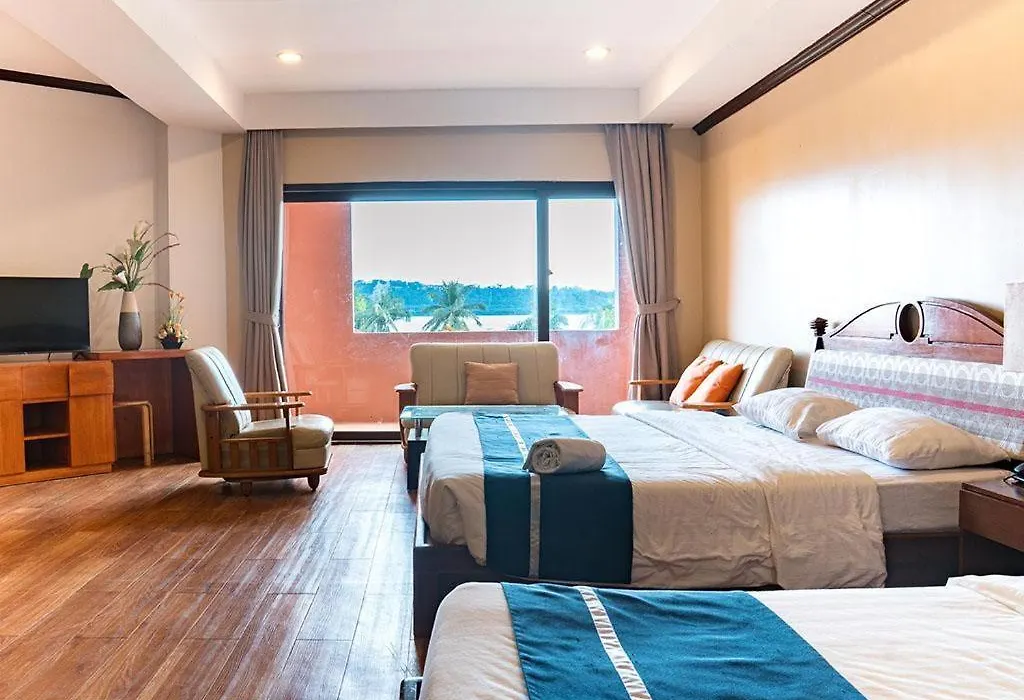 Vista Marina Hotel And Resort-1